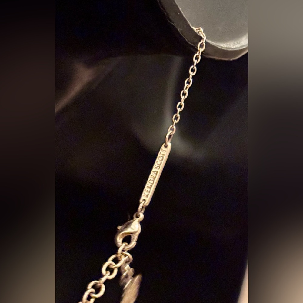 Kendra Scott Mabel Iridescent Drusy Necklace In Rose Gold - Picture 3 of 3
